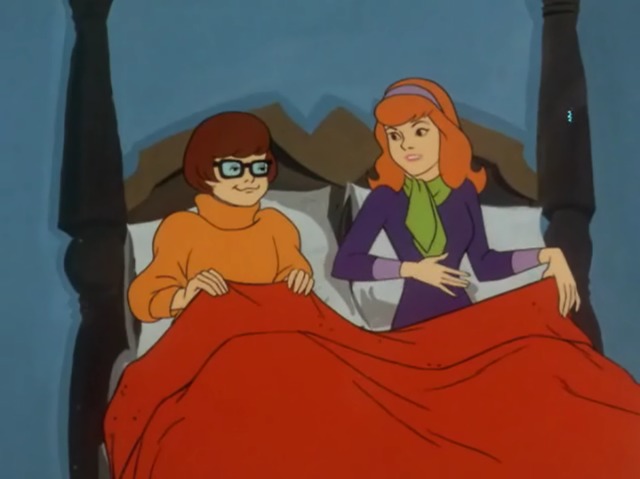 sex bombs from scooby-doo porn scooby doo bed velma daphne